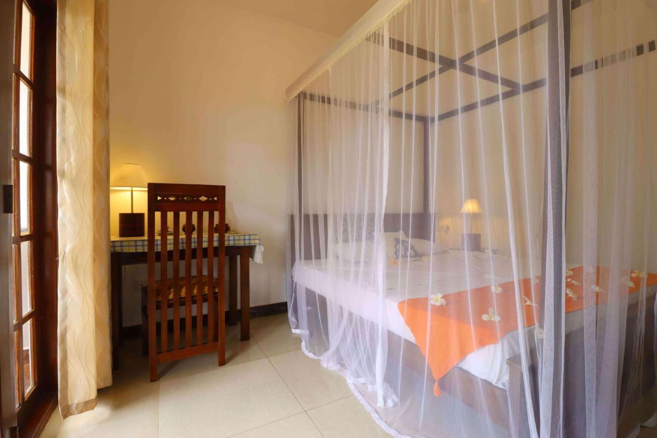 Hotel Susantha Garden Bentota Bagian luar foto