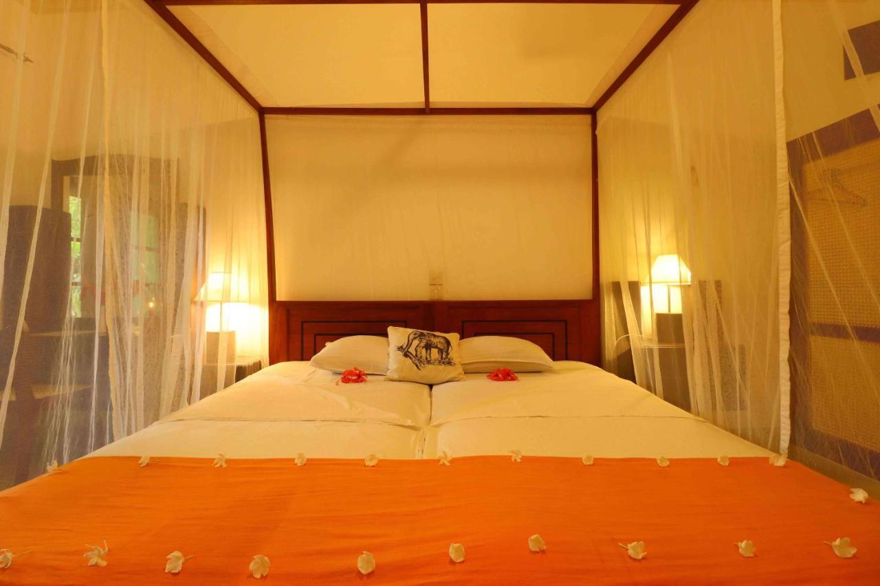 Hotel Susantha Garden Bentota Bagian luar foto