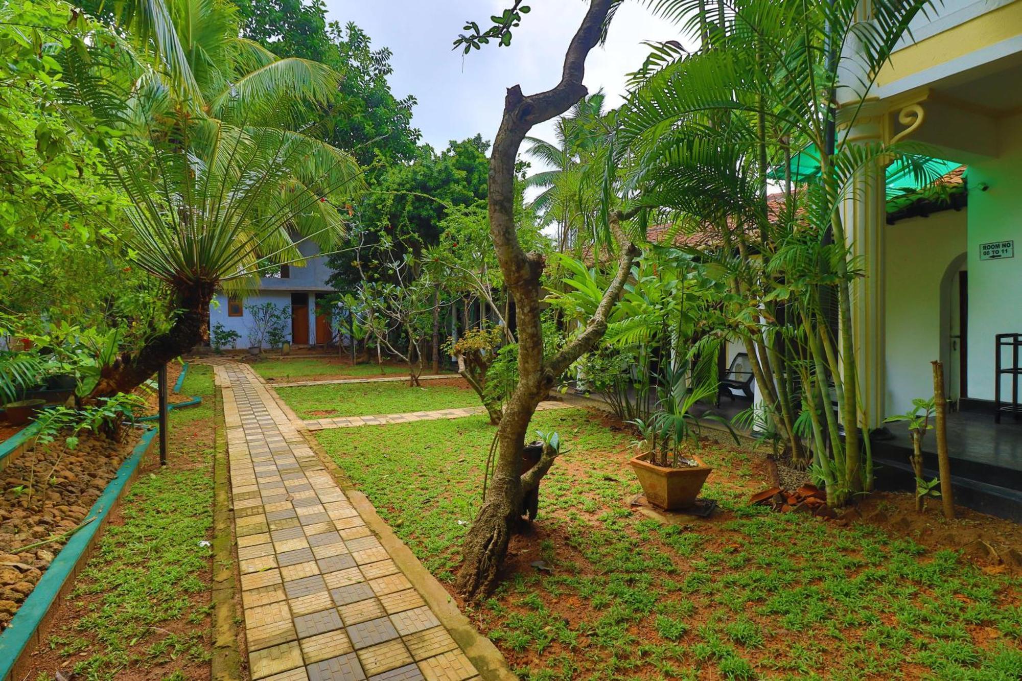 Hotel Susantha Garden Bentota Bagian luar foto
